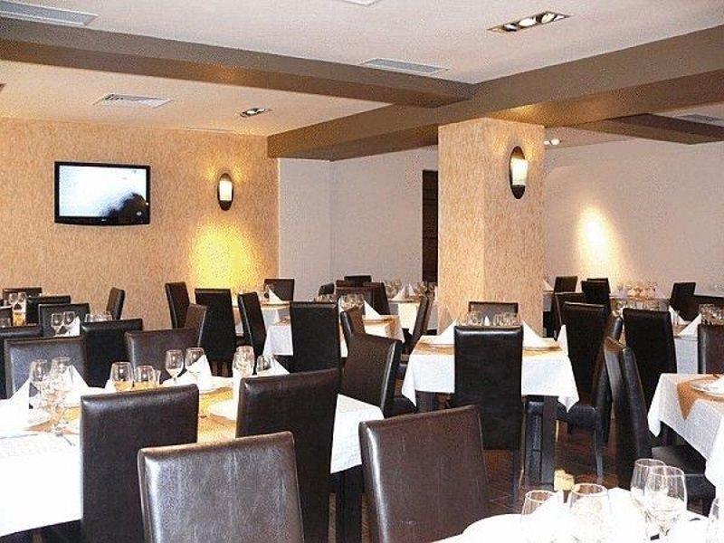 Hotel Davos 데바 레스토랑 사진